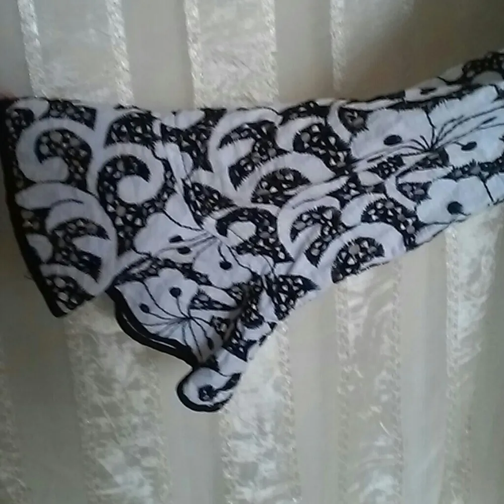 Peck & Peck Women's Eyelet Floral Cardigan Jacket - Image 4