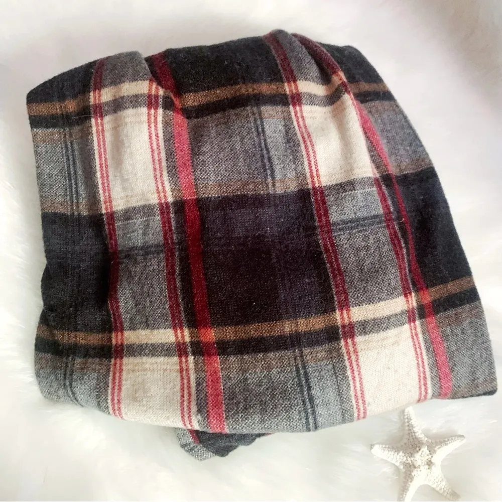 TARGET Tartan Plaid Infinity Scarf Red Black OS - Image 2