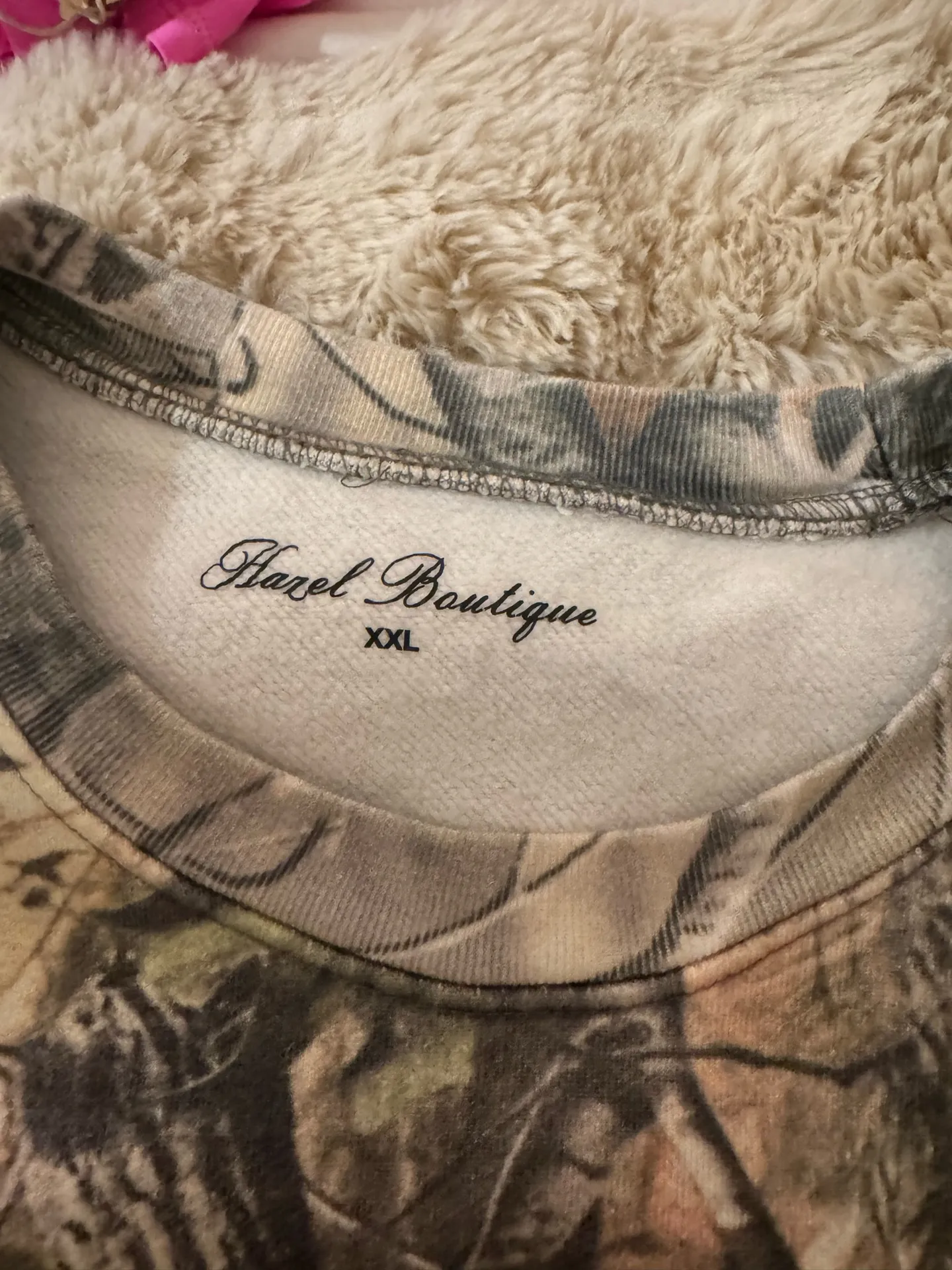 Hazel Boutique Crewneck camo  - Image 2