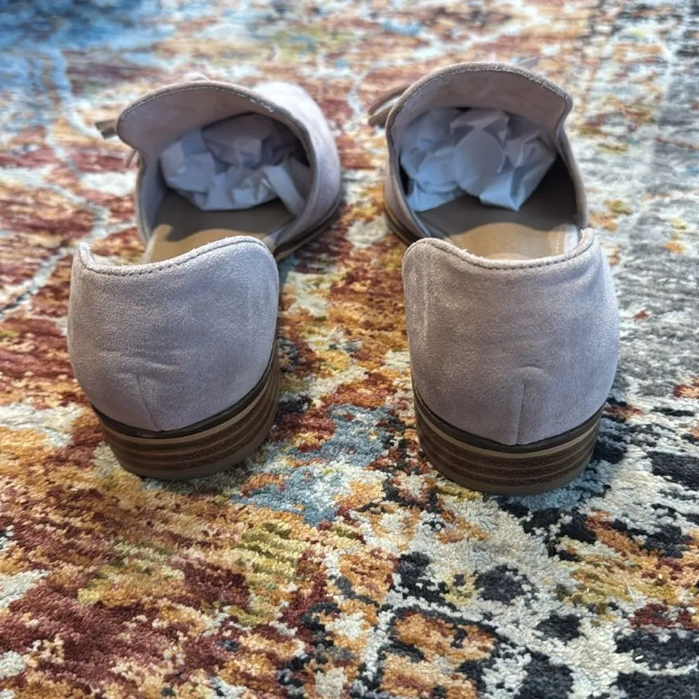 BEAST FASHION pink Carter Dorsay Tassle Loafers Size 6.5 Silver - Image 9