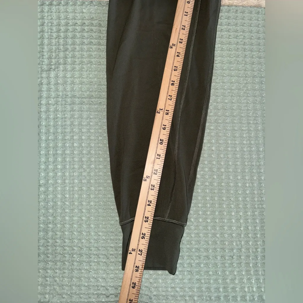 Lululemon Align High-Rise Jogger
Smoked Spruce
Size 4 - Image 2