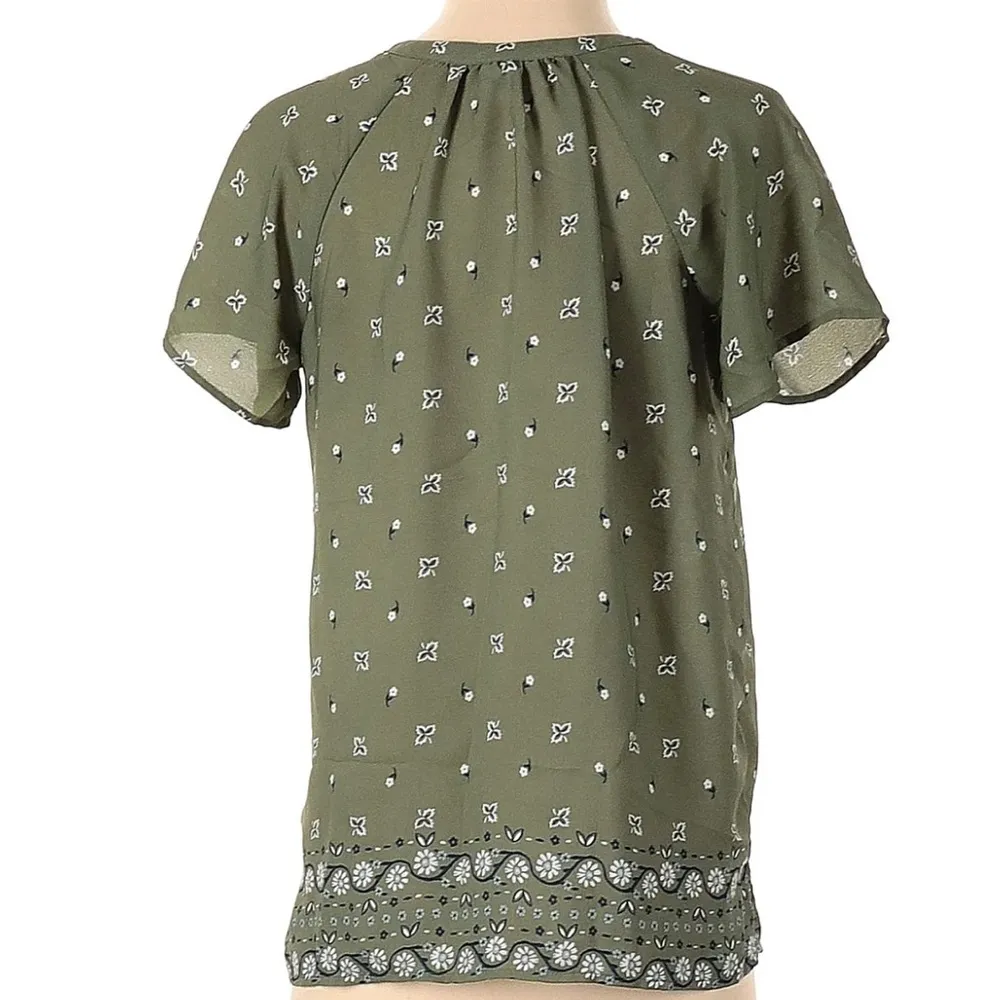 olive green white and navy top size small - Image 3