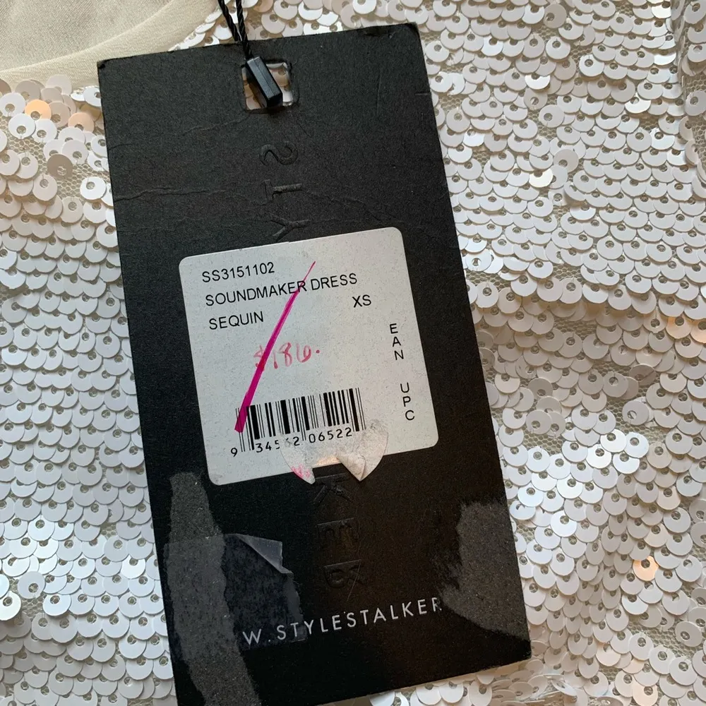 NWT Stylestalker White Sequin Asymmetrical Short Sleeved Mini Dress XS - Image 4