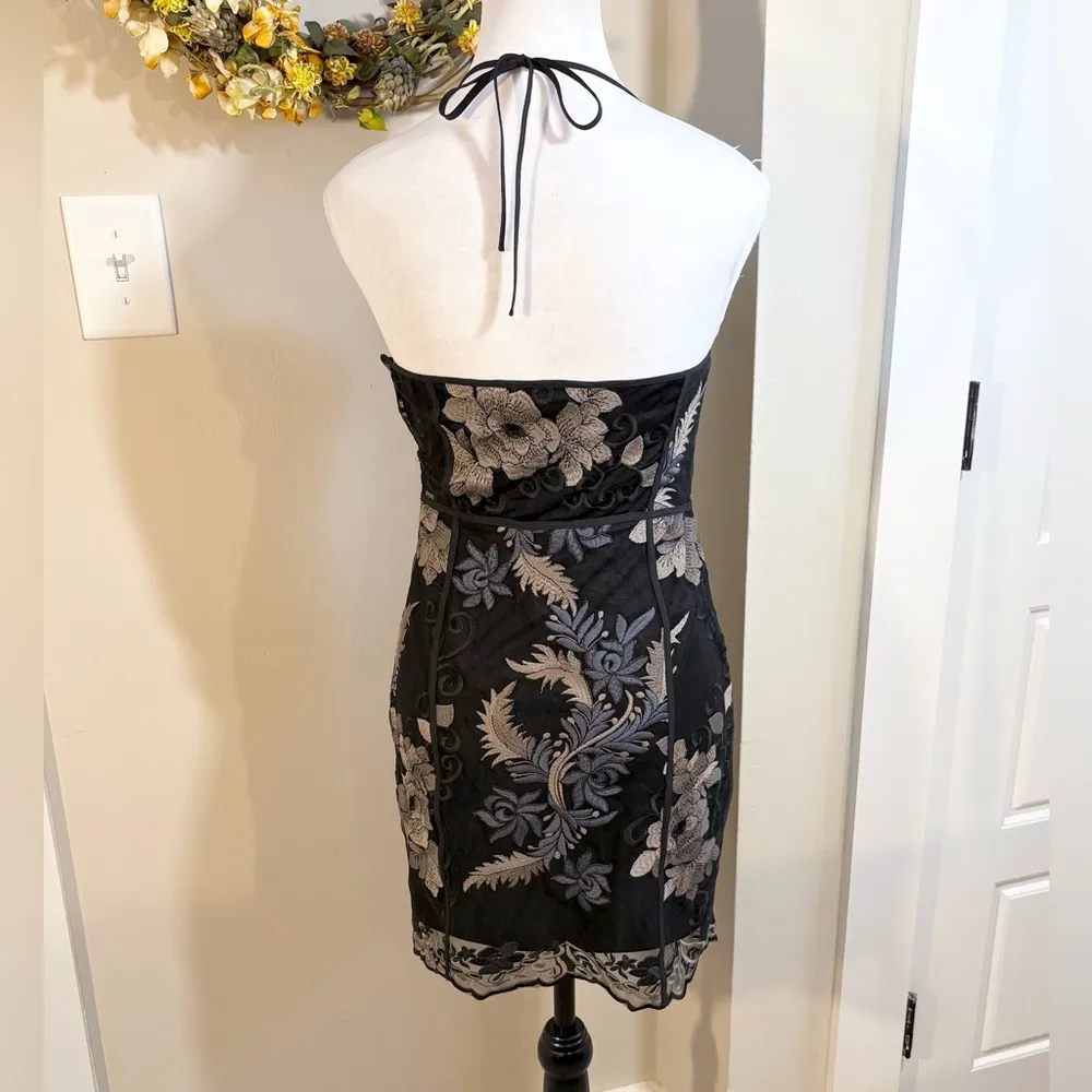 TOBI Halter Sweetheart Neck Embroidered Illusion Floral Slip Mini Dress Sz S - Image 6