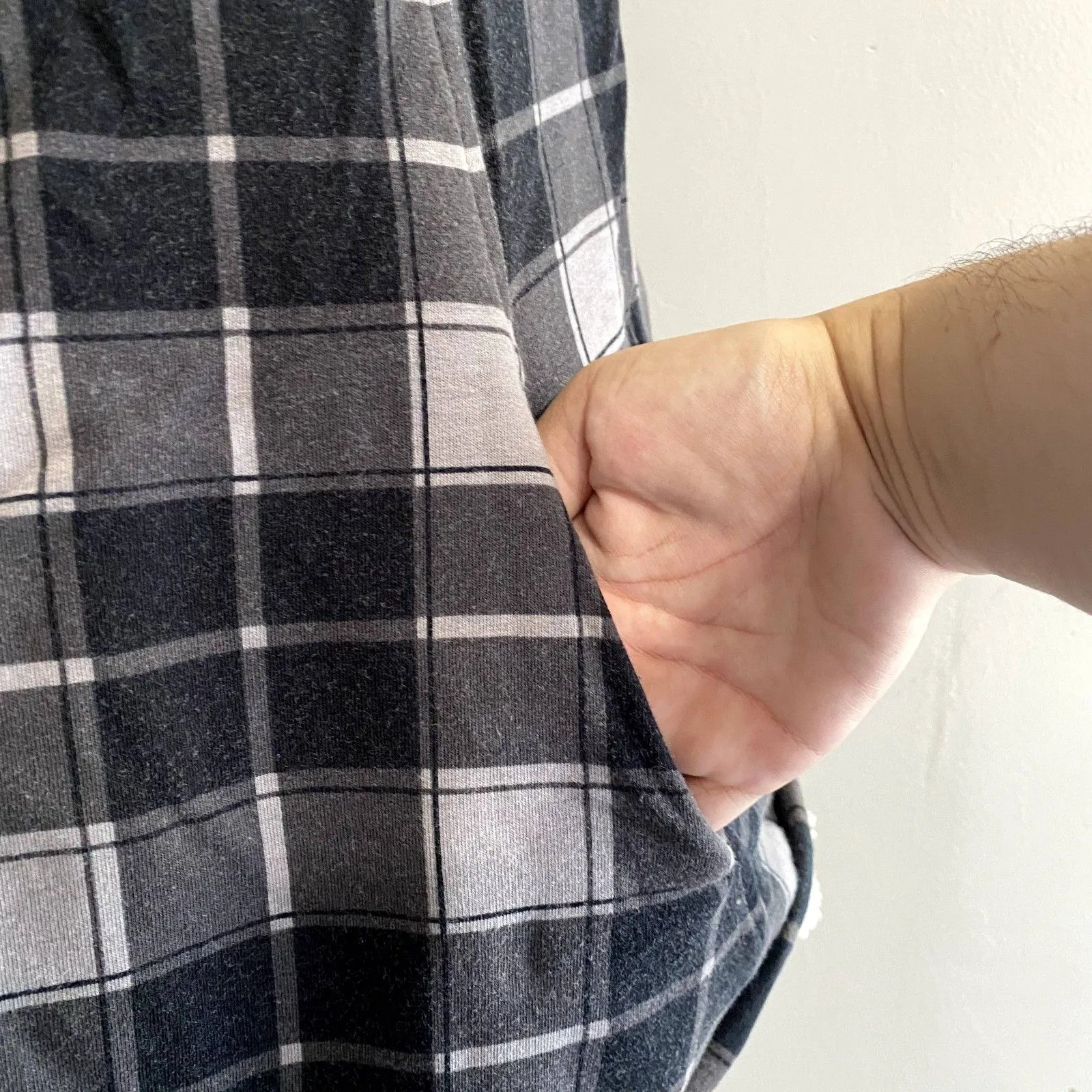 Matilda Jane Cozy Up Vest Reversible Black Gray Plaid Sherpa Lined Size Medium - Image 4