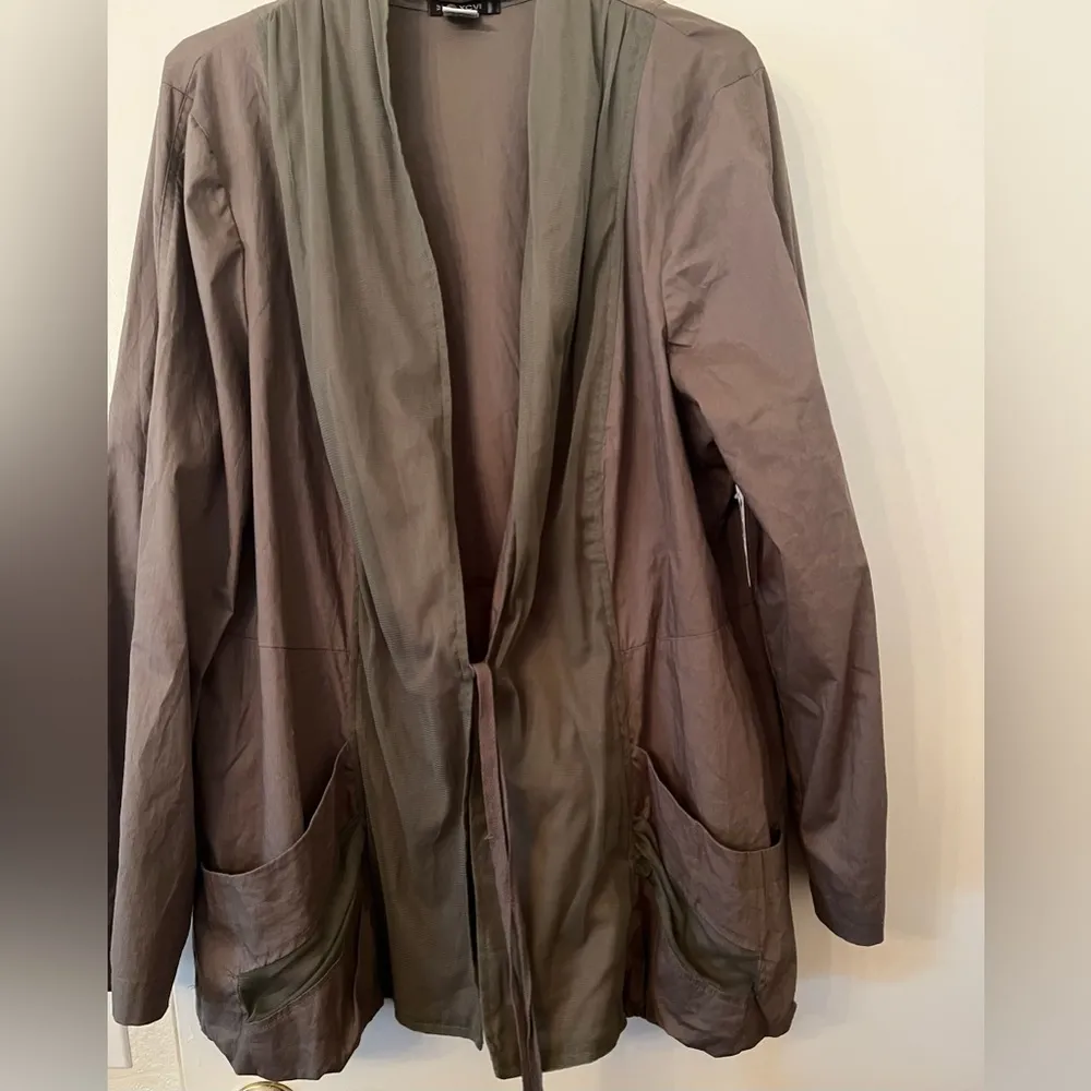 XCVI tie front jacket with mesh overlay around the front and collar, size 2X - Image 2