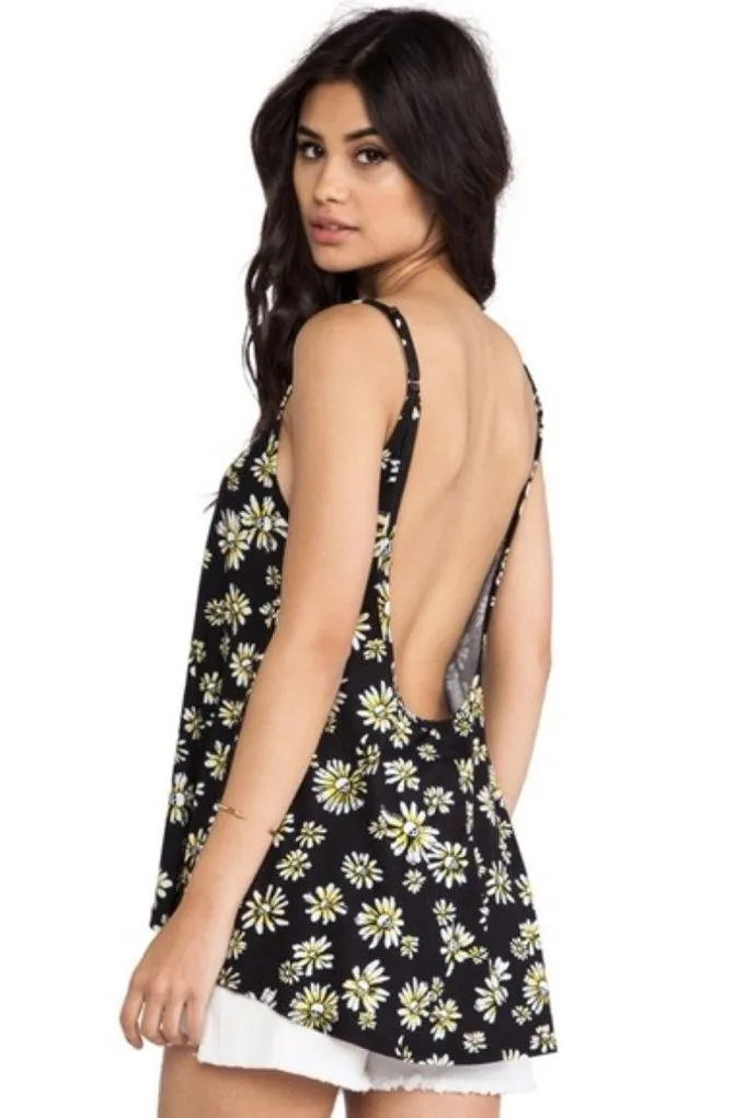 Lauren Moshi Zena Skull Daisy Flowers Floral Low Scoop Back Tank Top Extra Small - Image 2