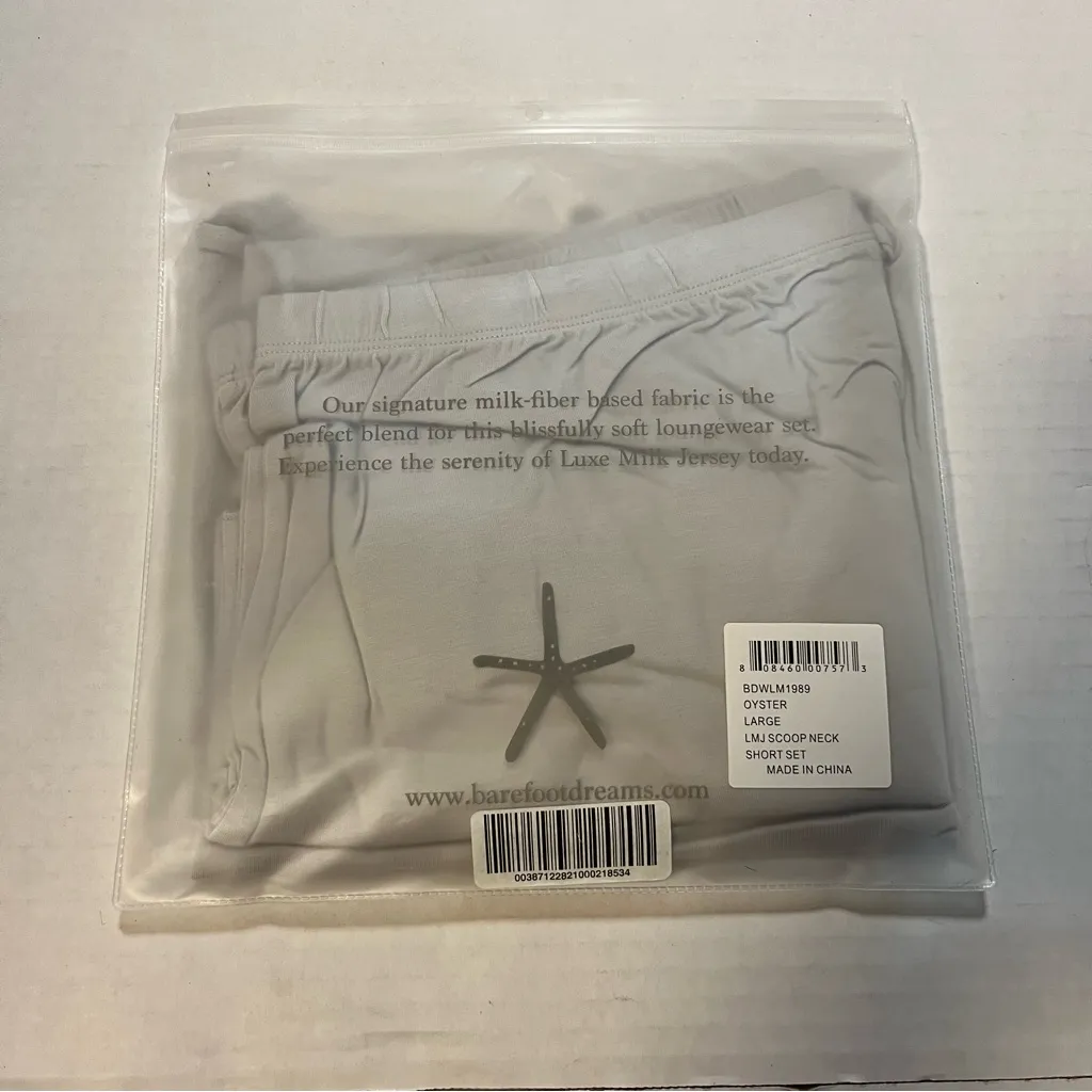 Barefoot Dreams Pajamas Luxe Milk Jersey Scoop Neck Tee & Shorts Set Sz L NWT - Image 9