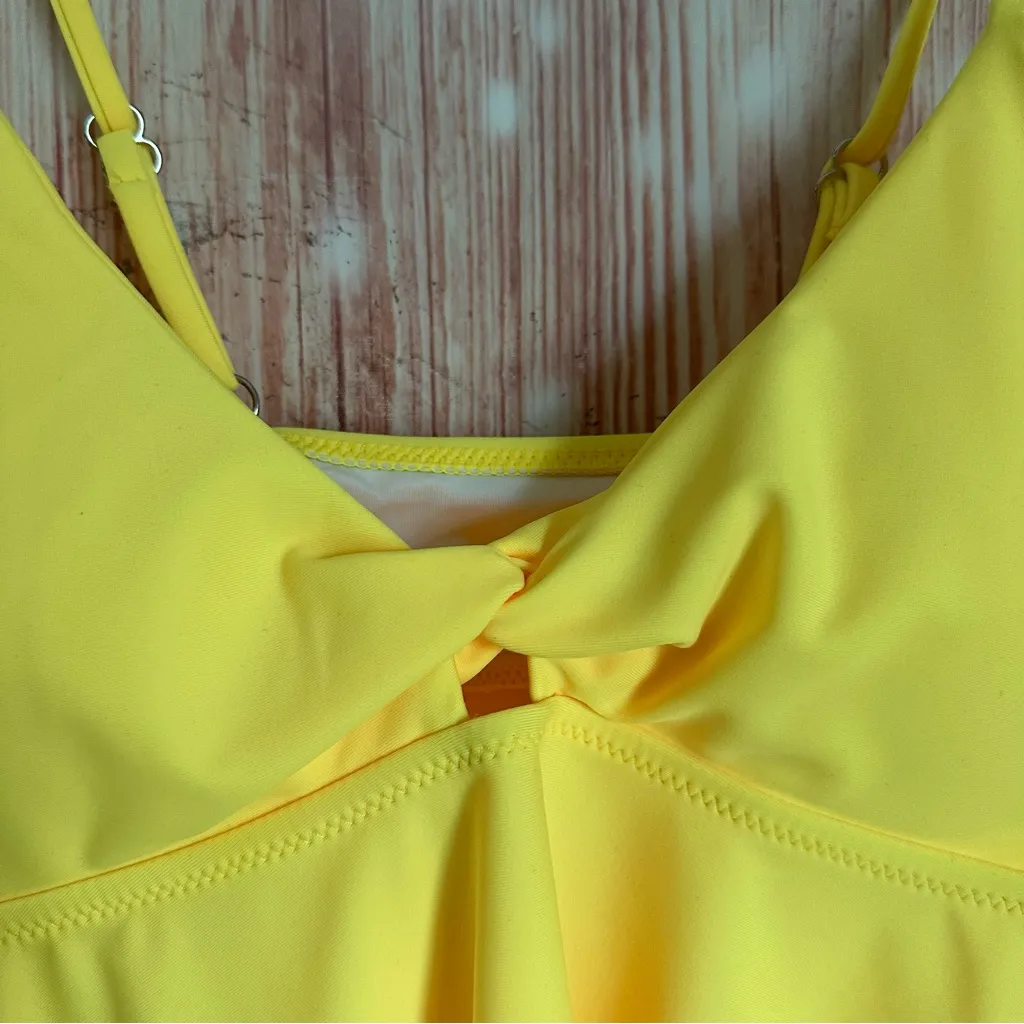 Beachsissi Yellow Adjustable Strap Flowy Tankini Top - Image 7