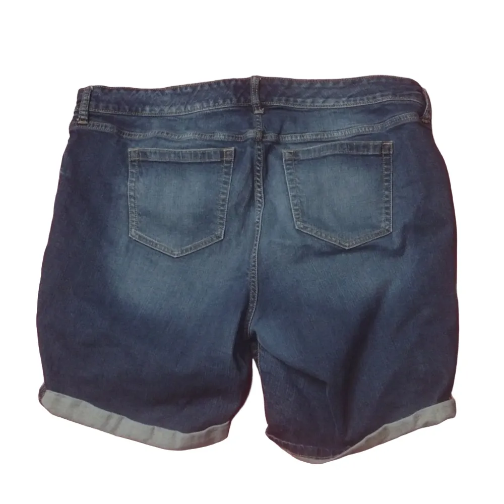 TORRID Jean Shorts Size 18 - Image 3