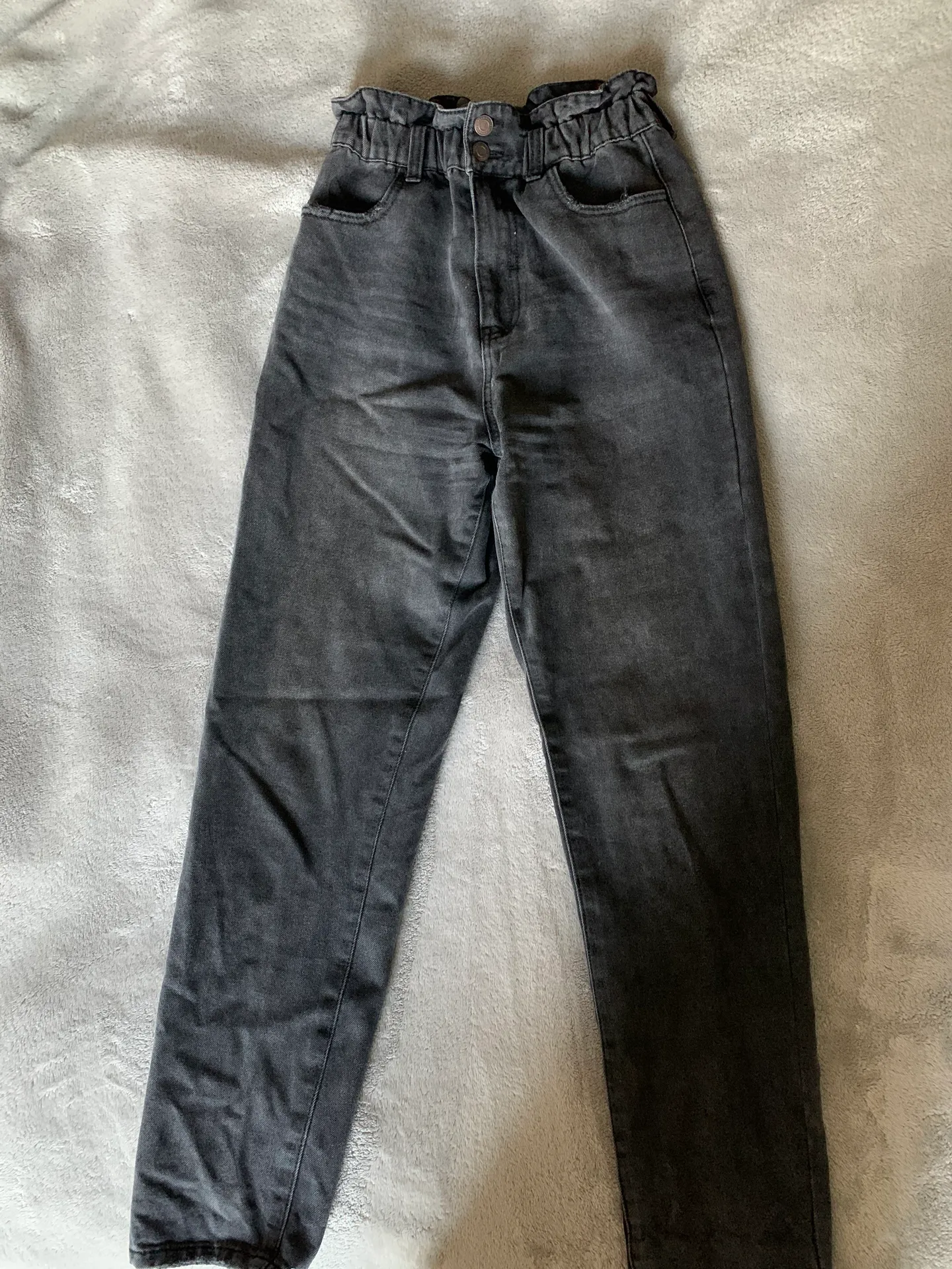 High Waisted Jeans - Image 3