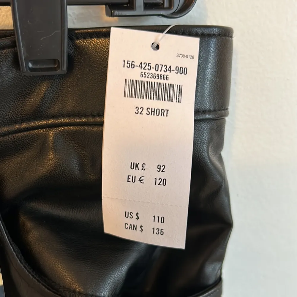 Abercrombie & Fitch Curve Love 90’s Straight Faux Leather Pants - Image 9