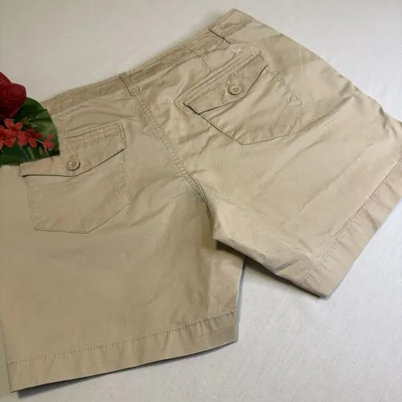Eddie Bauer Women's Slightly Curve Tan Chino Khaki‎ Beige Shorts, Size 6 - Image 2