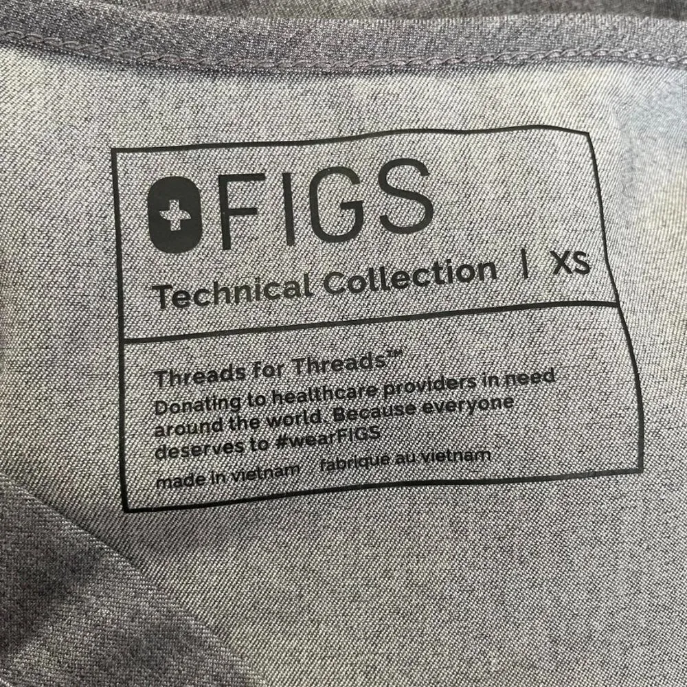 FIGS Size XS Gray Scrub Top Short Sleeve Uniform Nurse Doctor Medical Tech - Image 5