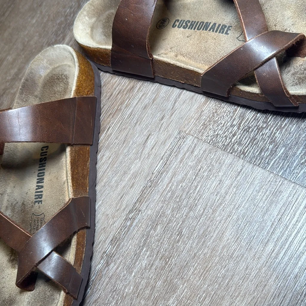 Cushionaire‎ Women’s Brown Sandal Size 6 - Image 3