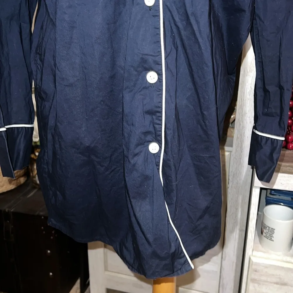 J. Crew end on end cotton women’s size M long sleeve pajama top. - Image 4