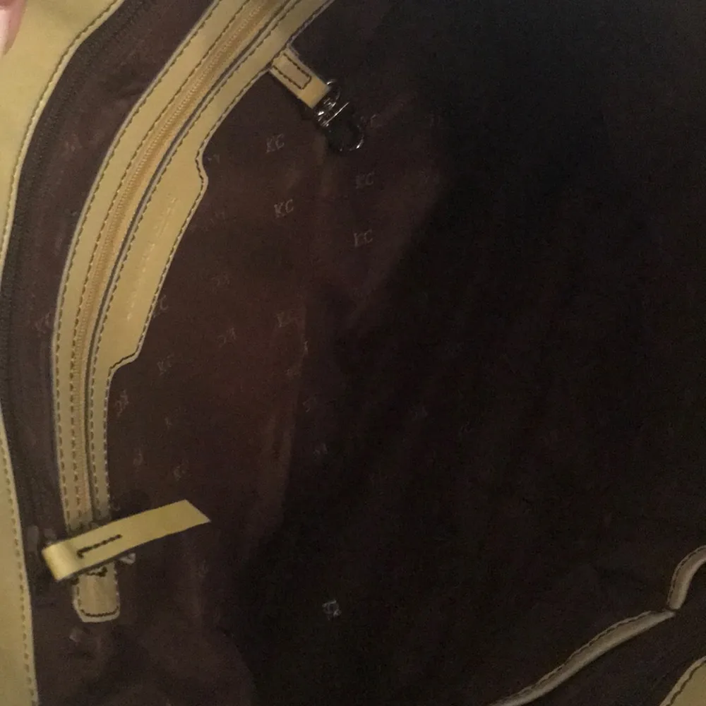 Kenneth Cole  leather green handbag - Image 2