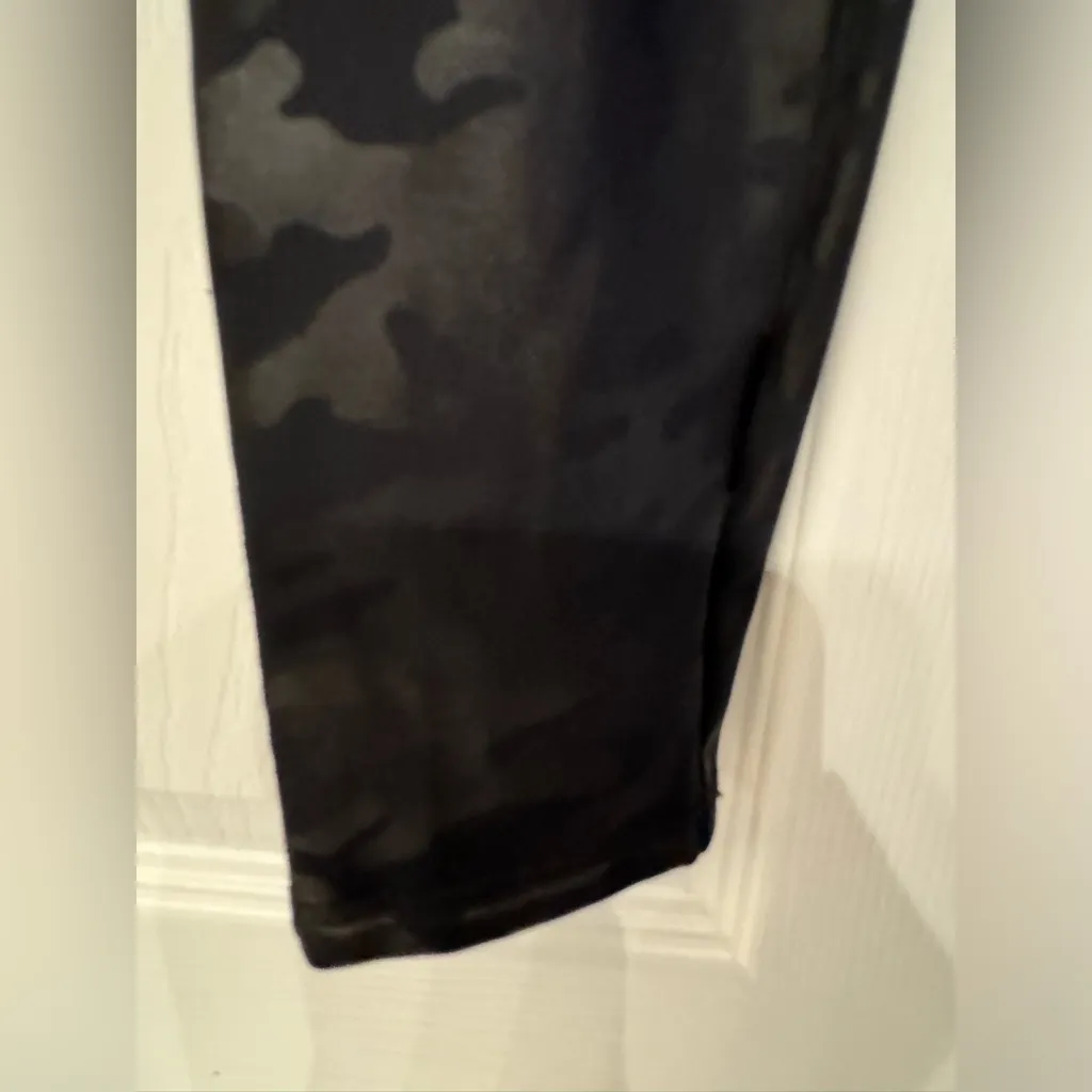 SPANX Faux Leather Camo Legging In Black Women’s Nylon Size XS - Image 7