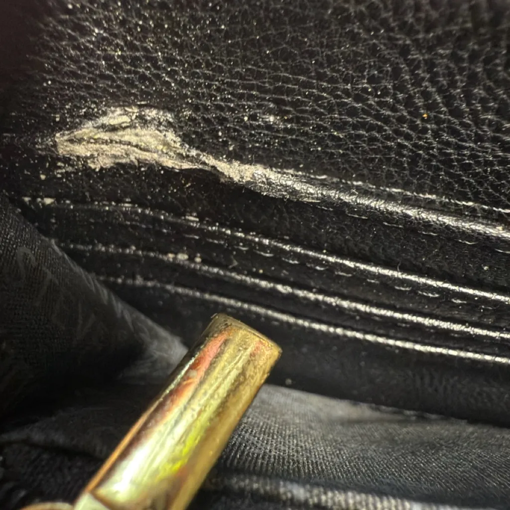 Steve Madden Black Wallet with Gold Detail - Image 8