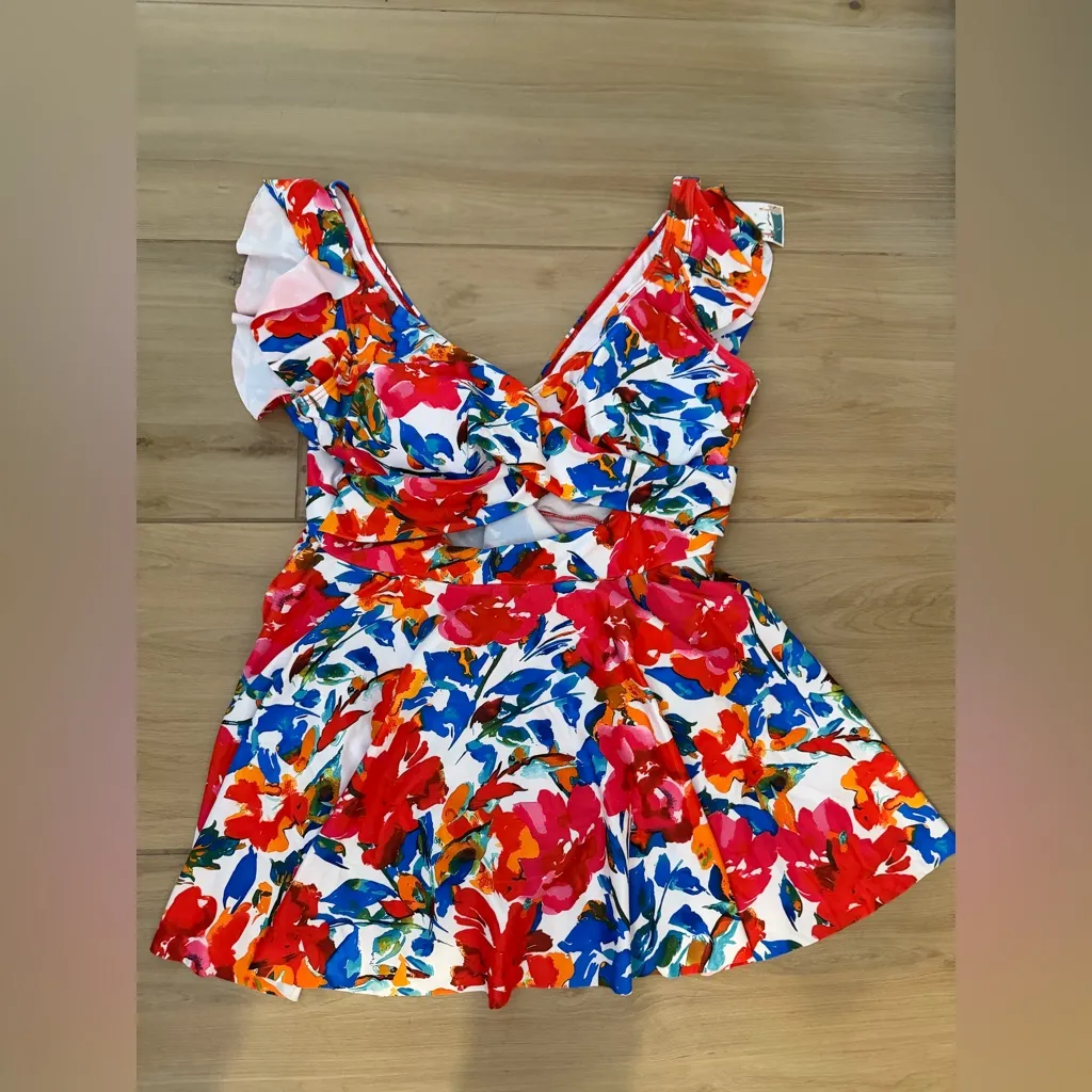 NEW Swimsuit 1 Pc Swimdress Bathing Suit Tummy Control VNeck Ruffle Cutout 2X Red - Image 4