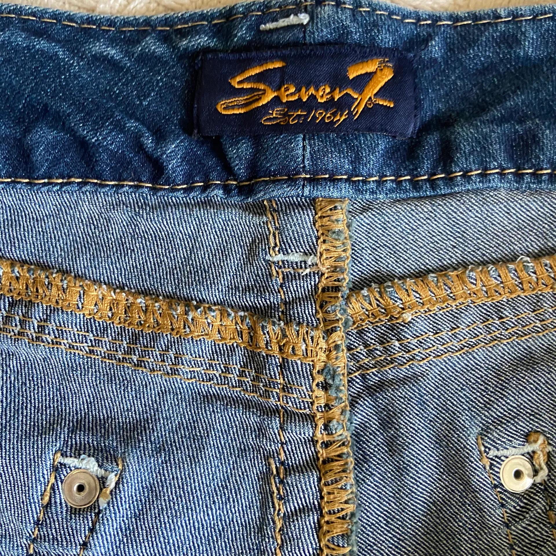 Seven 7 Jeans Bermuda  short Embellished pockets size 10 - Image 6