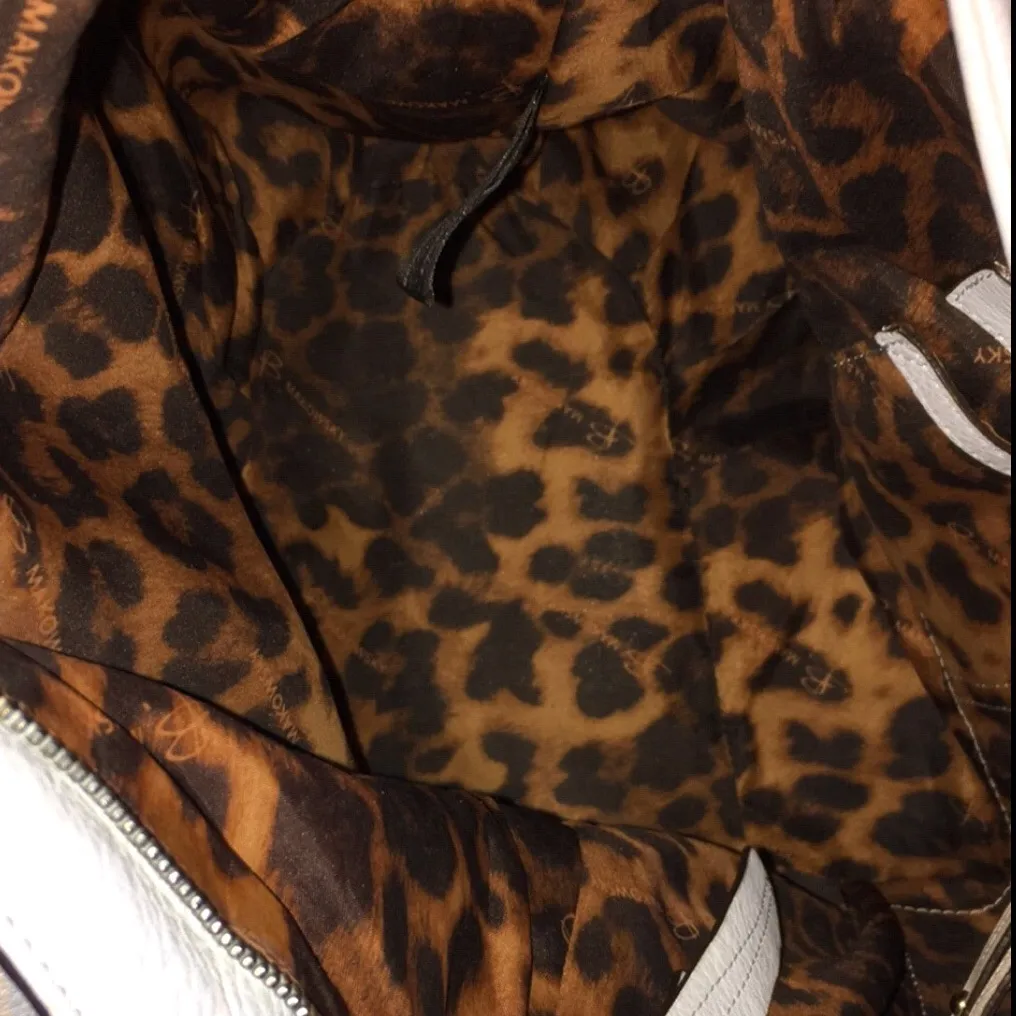 B. MAKOWSKY Ivory White Leather Hobo Bag with Ocelot Leopard Print Lining - Image 3