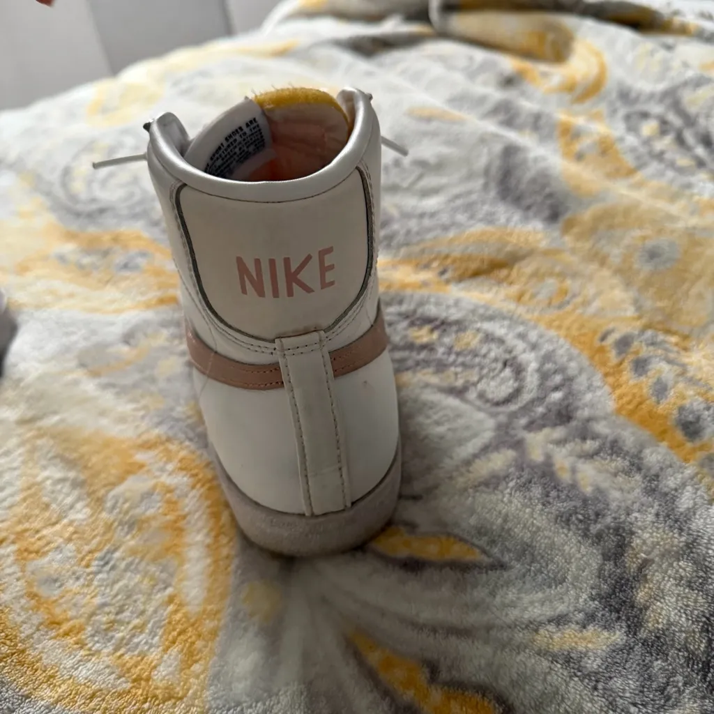 Nike Blazer '77 High-Top Sneaker - Women's 9 - Image 8