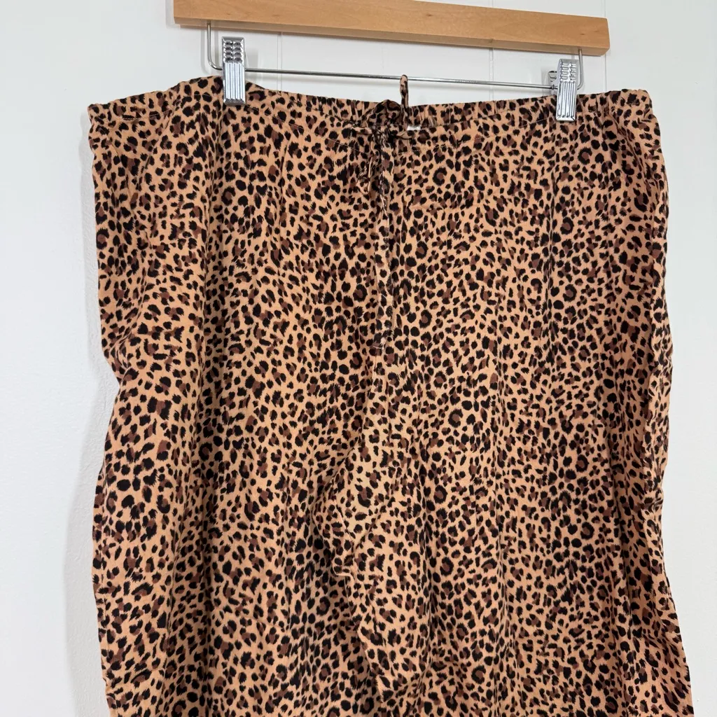 Oscar De La Renta Leopard Print Pajama Set - Image 4