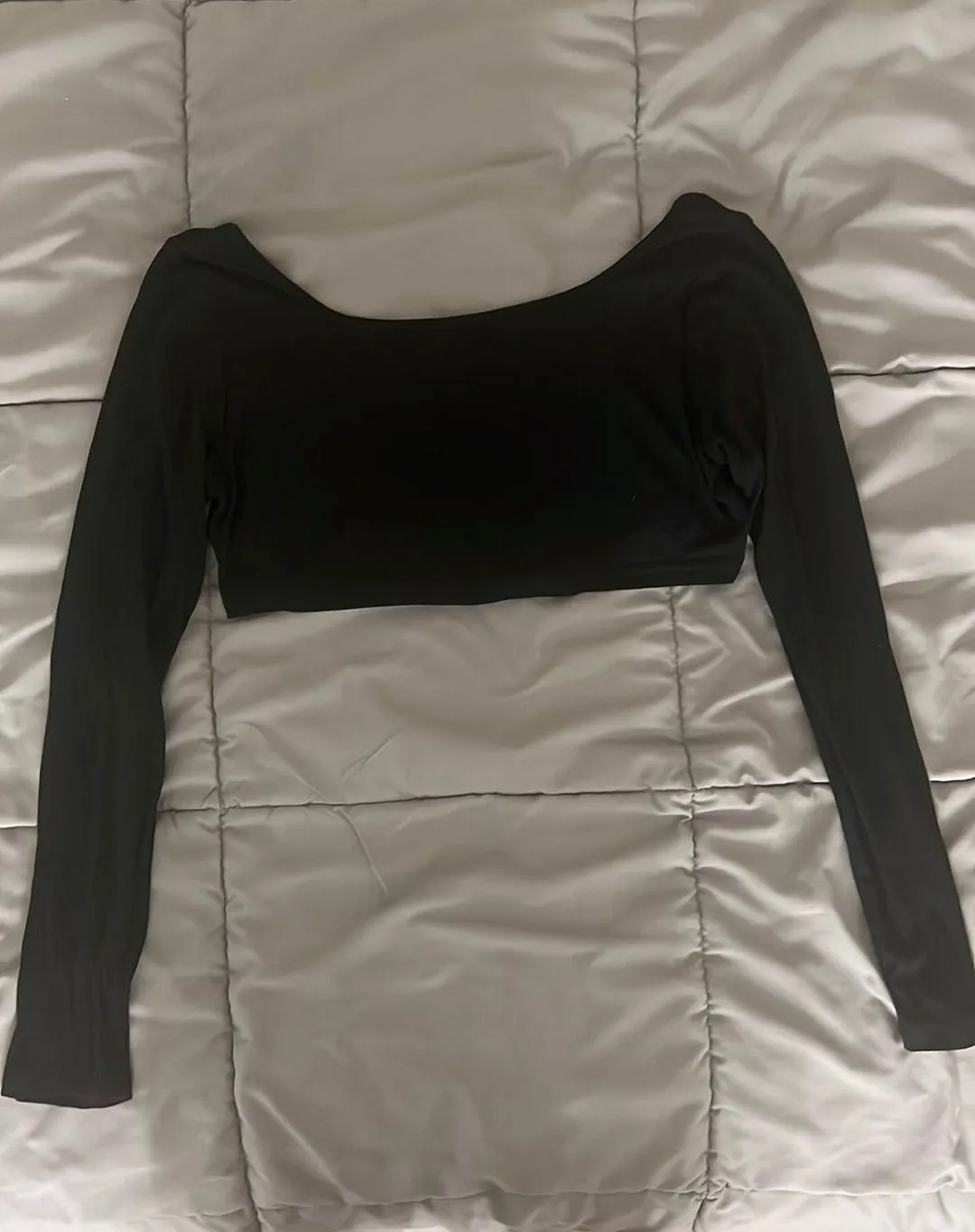 SheIn Black Cropped Top - Image 4