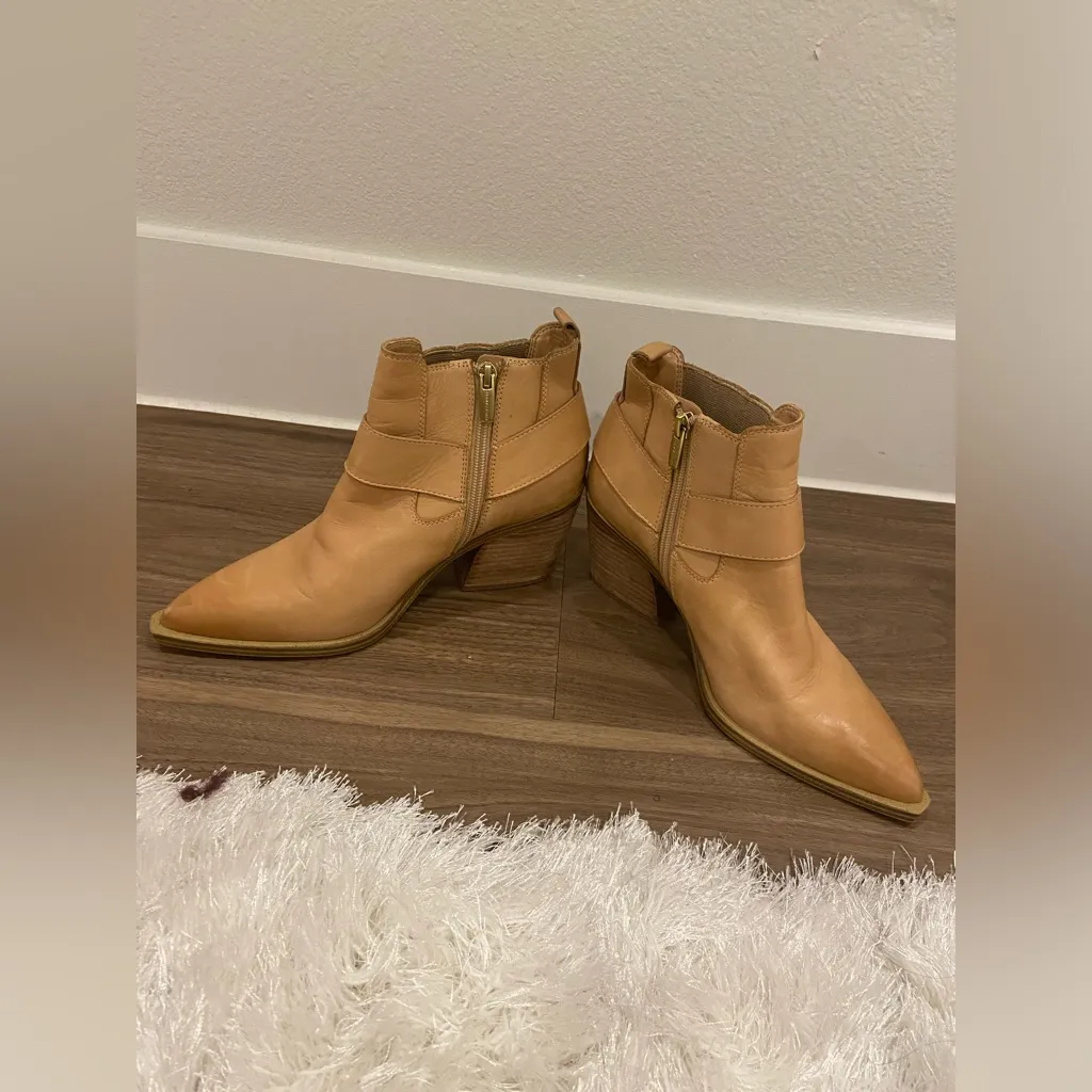 Vince Camuto Berindal Bootie Tan Leather Ankle Boots - Image 3