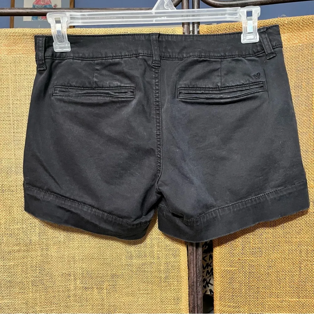 American Eagle Women's Black Shorts - Image 7