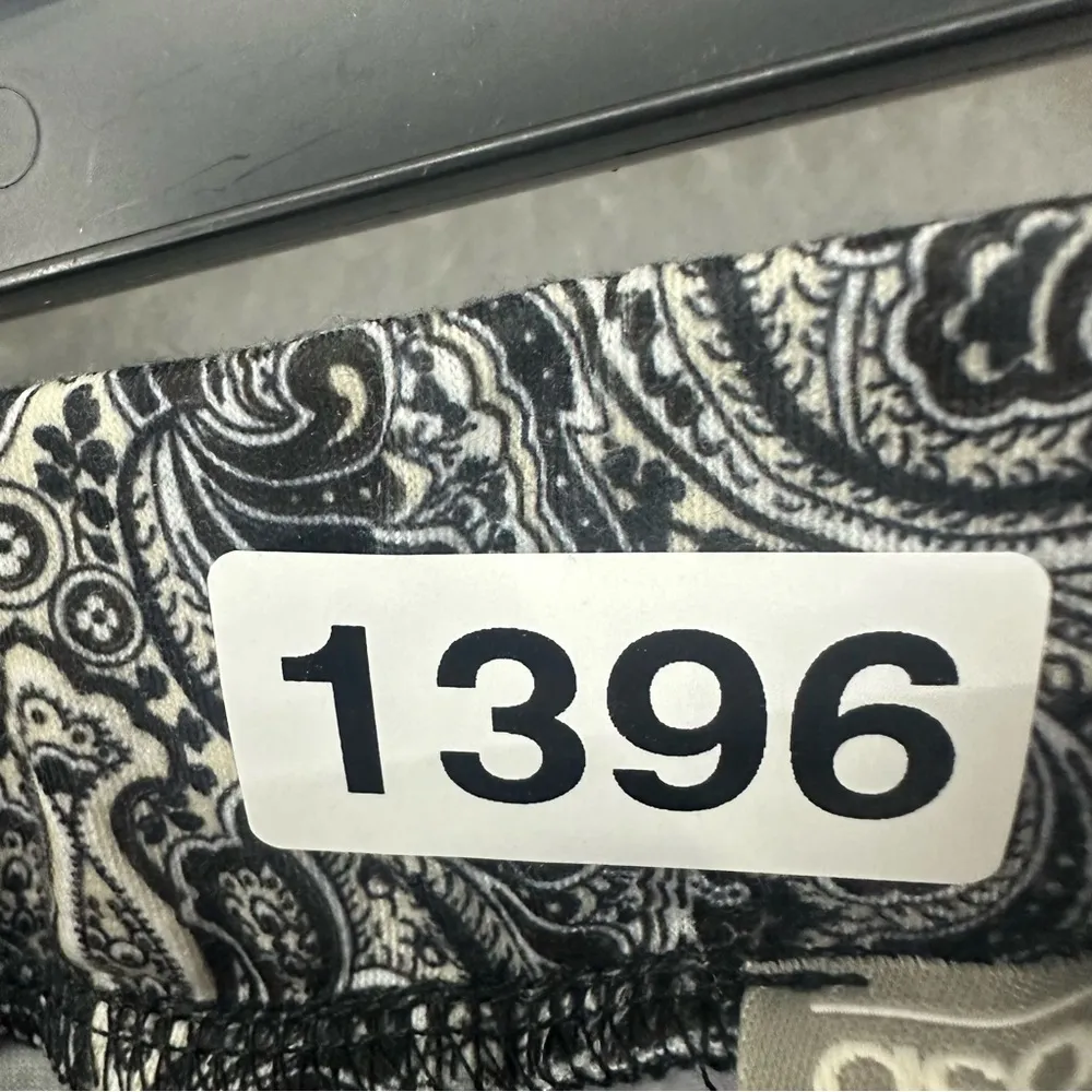 Asos Bandana Print Casual Joggers Womens 6 Black - Image 10