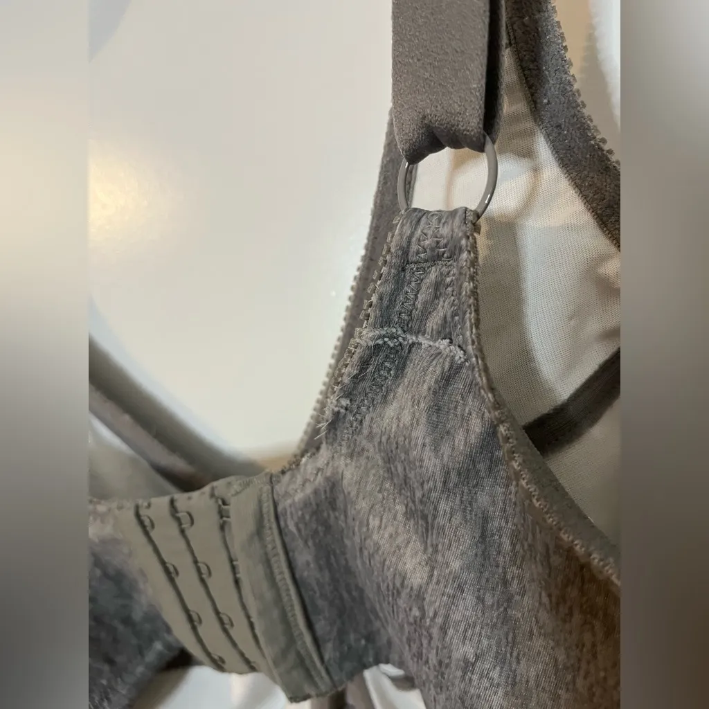 Cabernet Unlined Underwire Minimizer Brassiere Full Figure Coverage Bust Bra 42G Gray Size undefined - Image 6