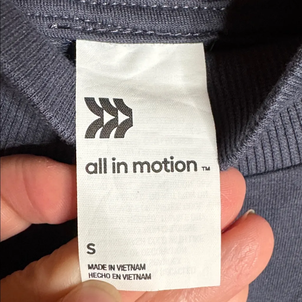NWT All in Motion Slate Gray French Terry Sweatshirt Thumb Holes Size Small - Image 6