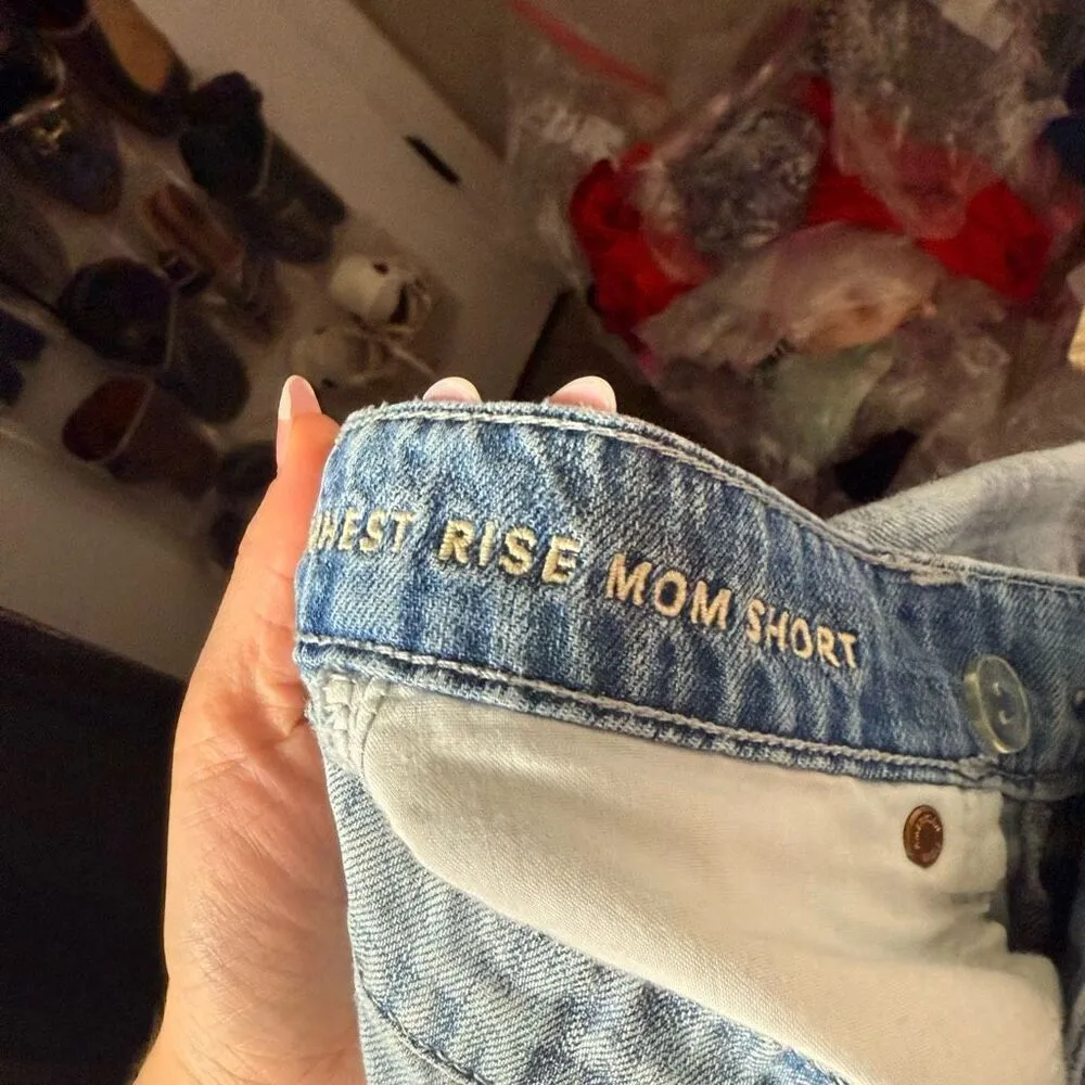 American Eagle Women’s 0 Plaid Patterned High Rise Mom Shorts - Image 5