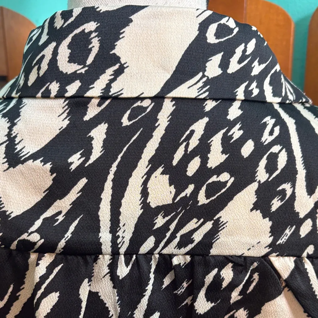 Ee:some Elegant Black and Cream Patterned Dress Size L - Image 9