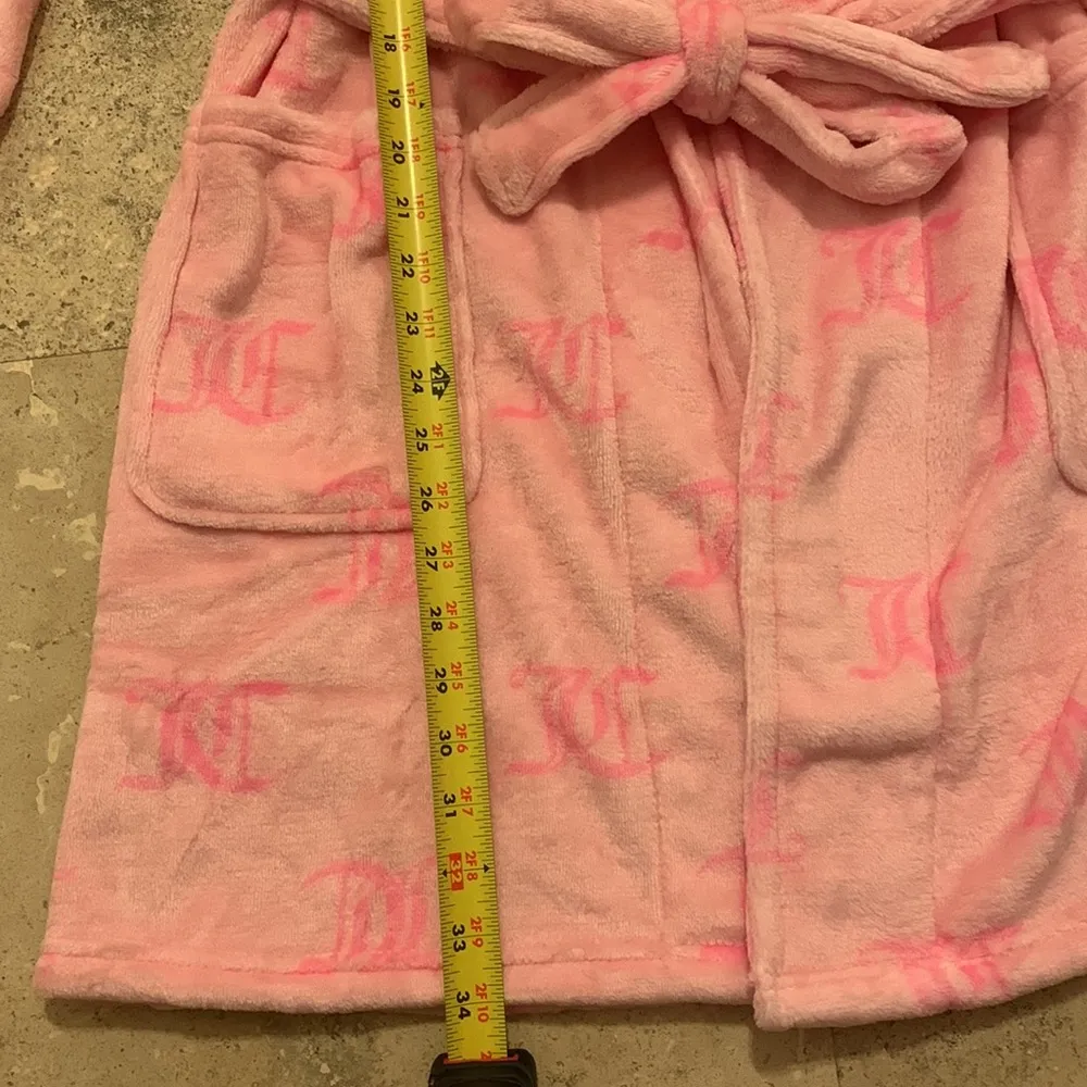 Juicy Couture robe pink cozy and warm loungewear sleepwear Barbiecore NWT - Image 3