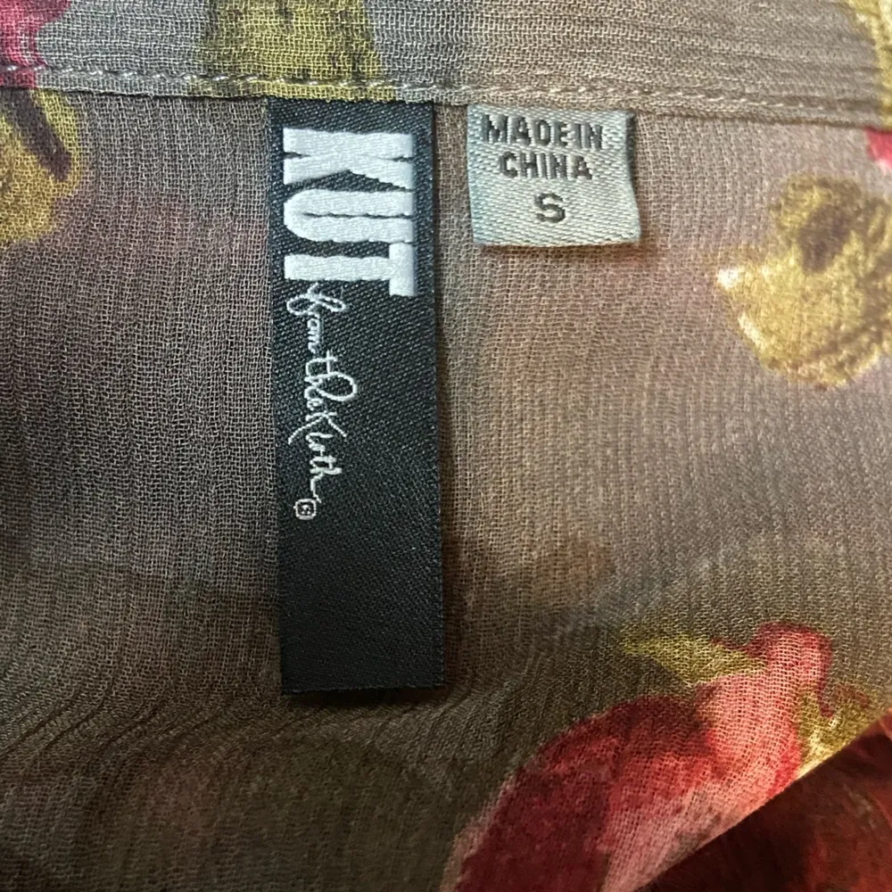 Kut From The Kloth Sheet Floral Blouse Size Small - Image 4