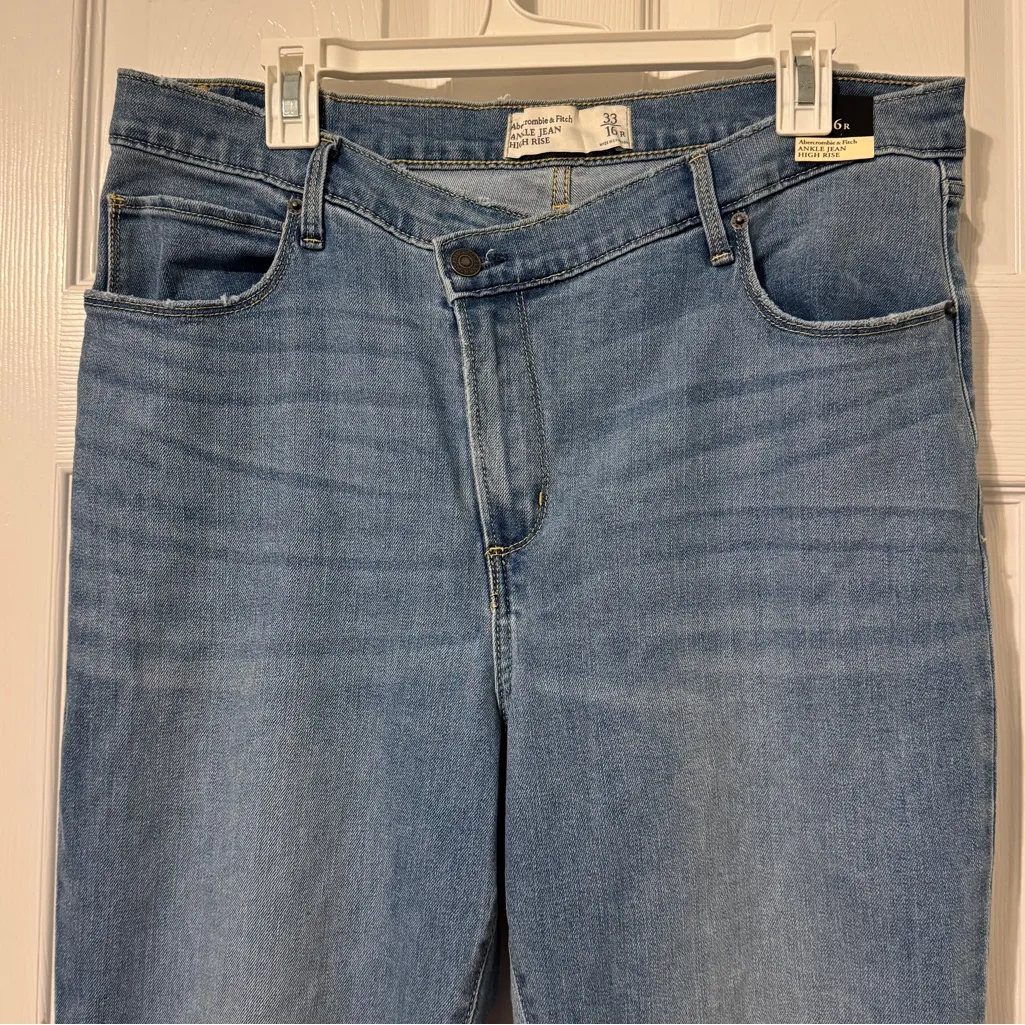 NWT Abercrombie & Fitch Ankle Jean High Rise Size 16 R / 33 Criss Cross Waist - Image 3