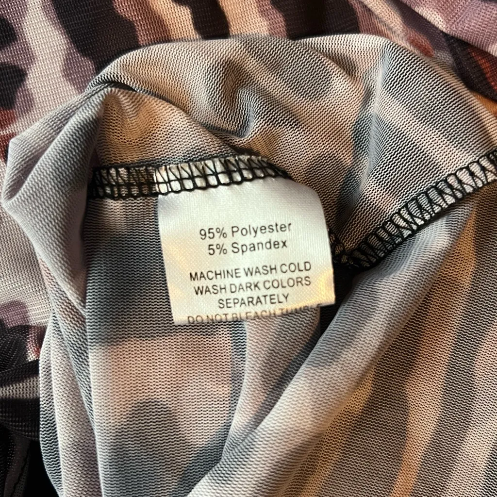 Rebdolls  Womens Sheer Abstract Top - Image 4