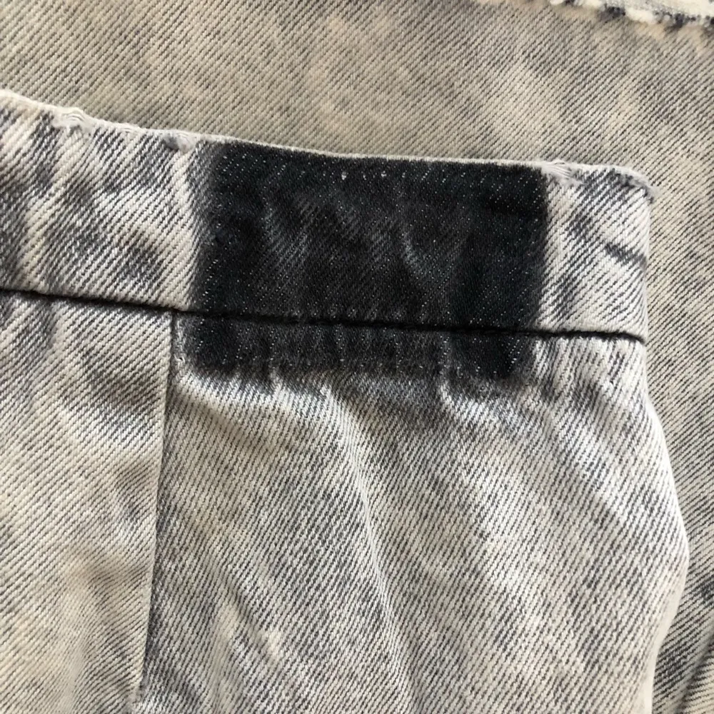 One Teaspoon One X  Acid Wash Exposed Zipper Denim Skirt - Image 12