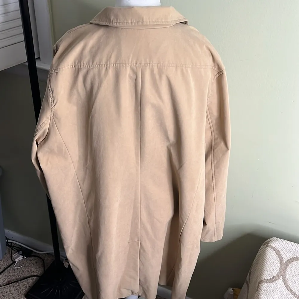 Amazon Essentials tan soft classic neutral button front trench jacket Size XXL - Image 3