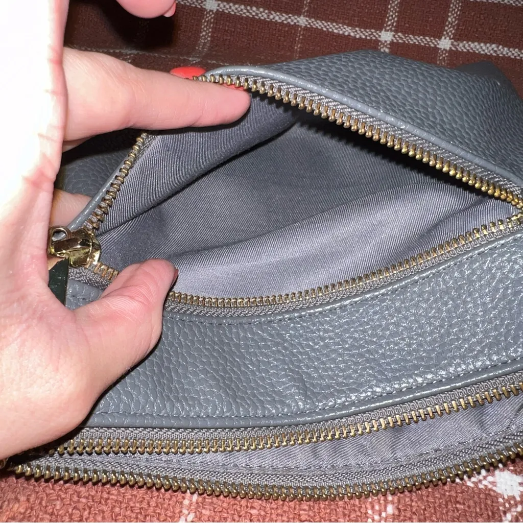 Gray Crossbody Bag - Image 3