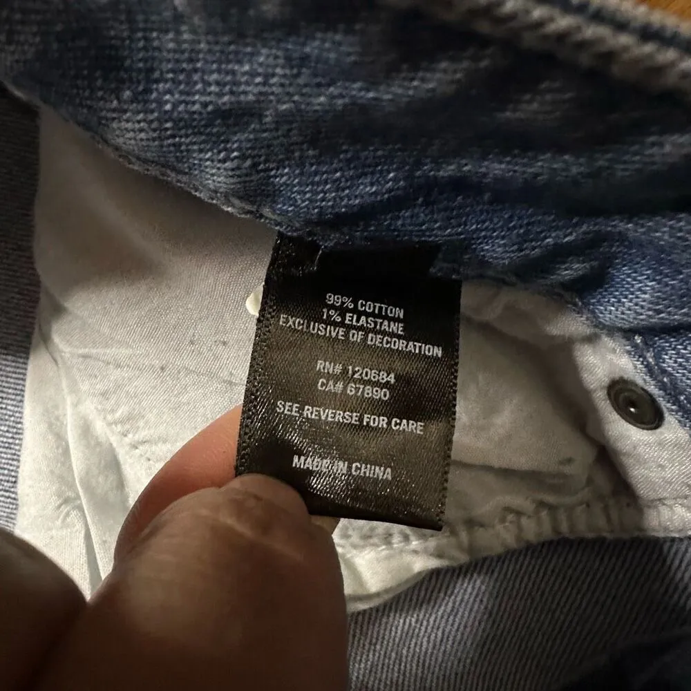 NWT mom short jeans star embellishment 9 - Image 6