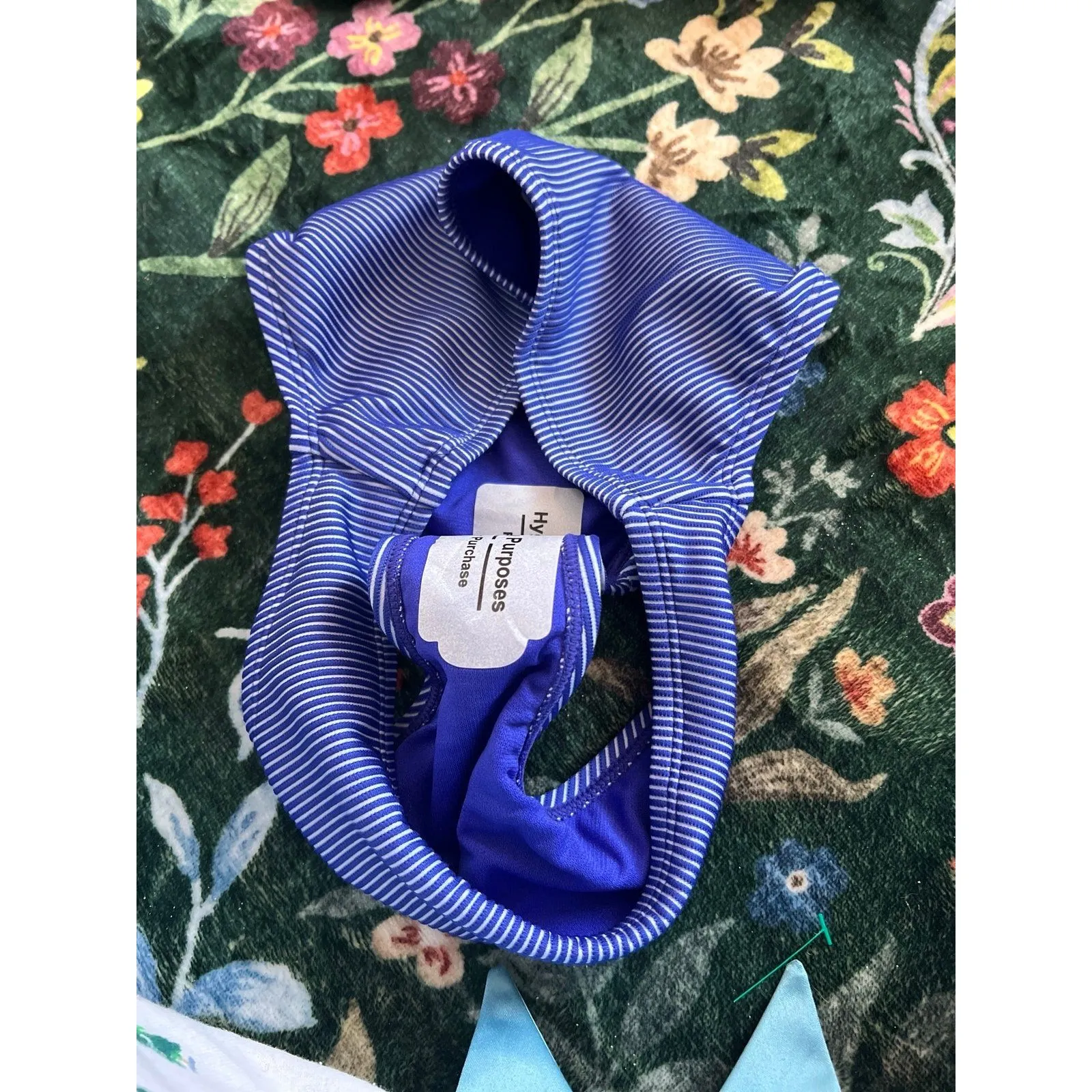 Cross front bikini top with matching bottoms blue white stripe small - Image 5