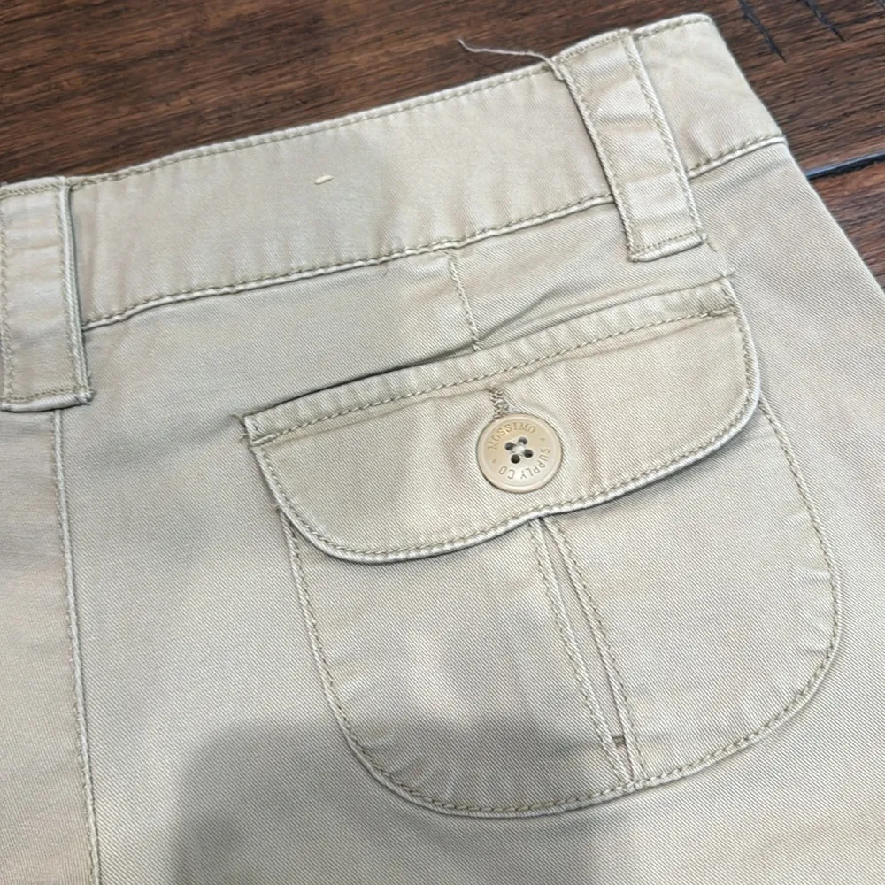 Mossimo Khaki Shorts - Image 7