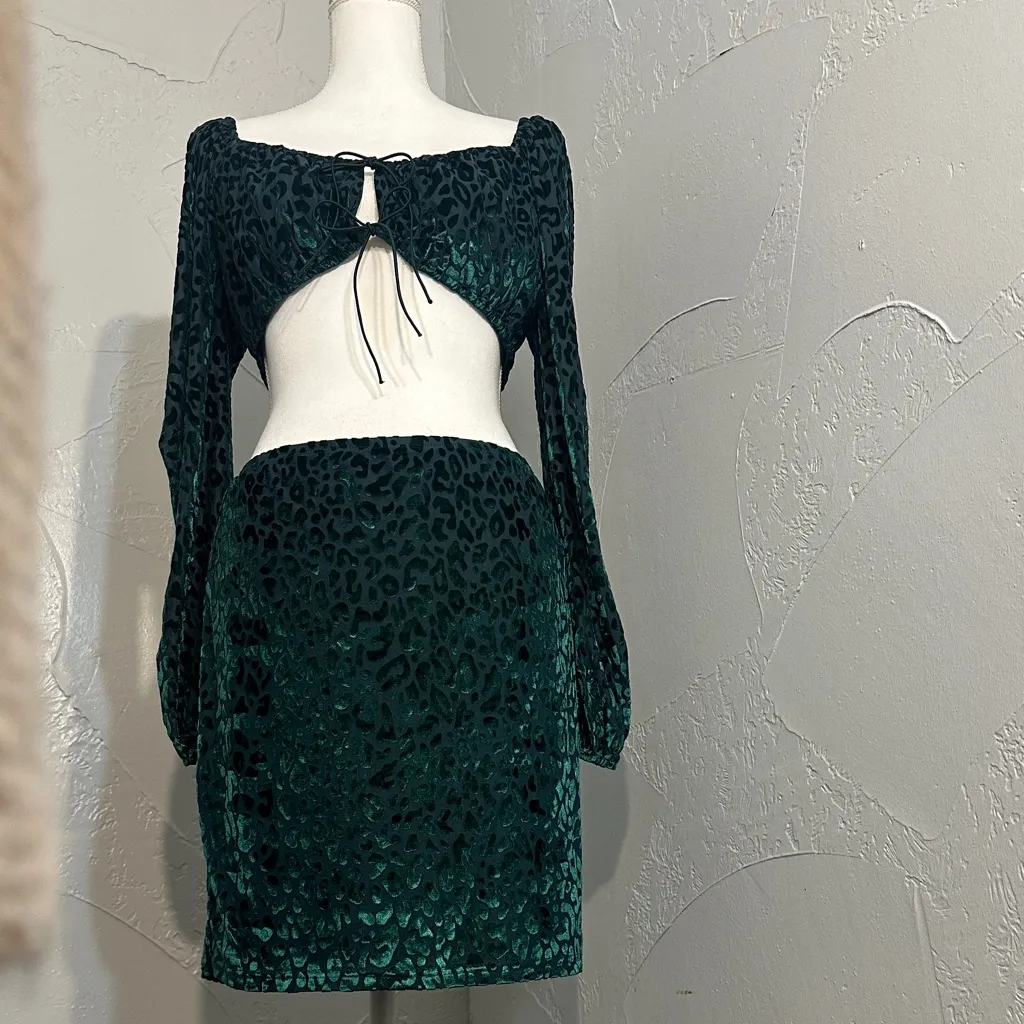 Blue Blush Teal Leopard Print Skirt Set - Image 7