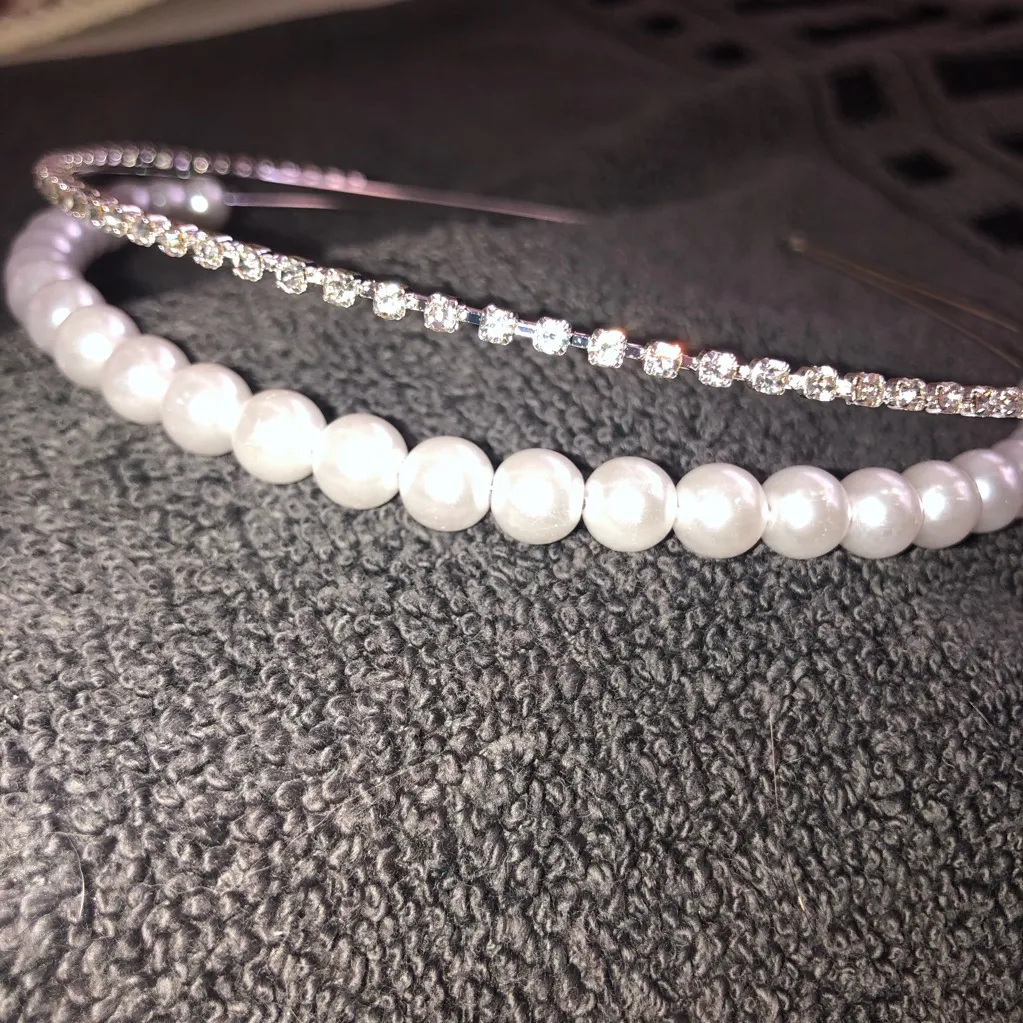 Rhinestone Pearl Headband White - Image 9