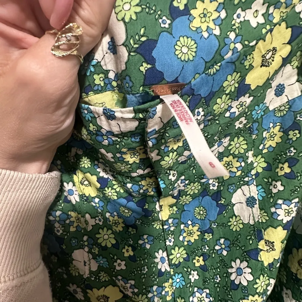 Free People Menocra Cropped Floral Printed Pants Size 6 EUC - Image 3