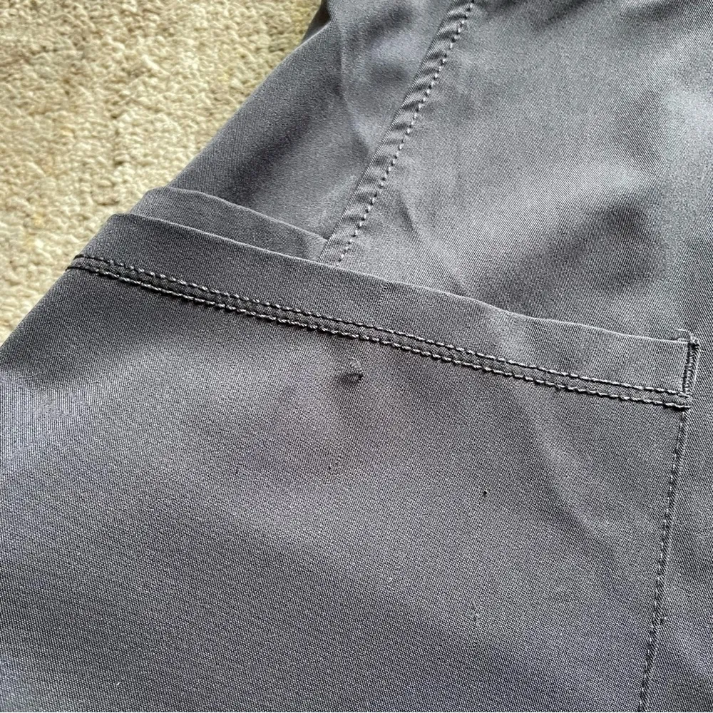 HH Works by Healing Hands Light Grey Scrub Too XS - Image 4